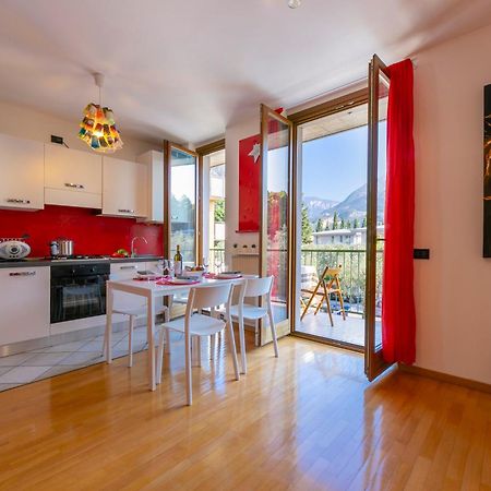 Claz House - Happy Rentals Riva del Garda Eksteriør bilde