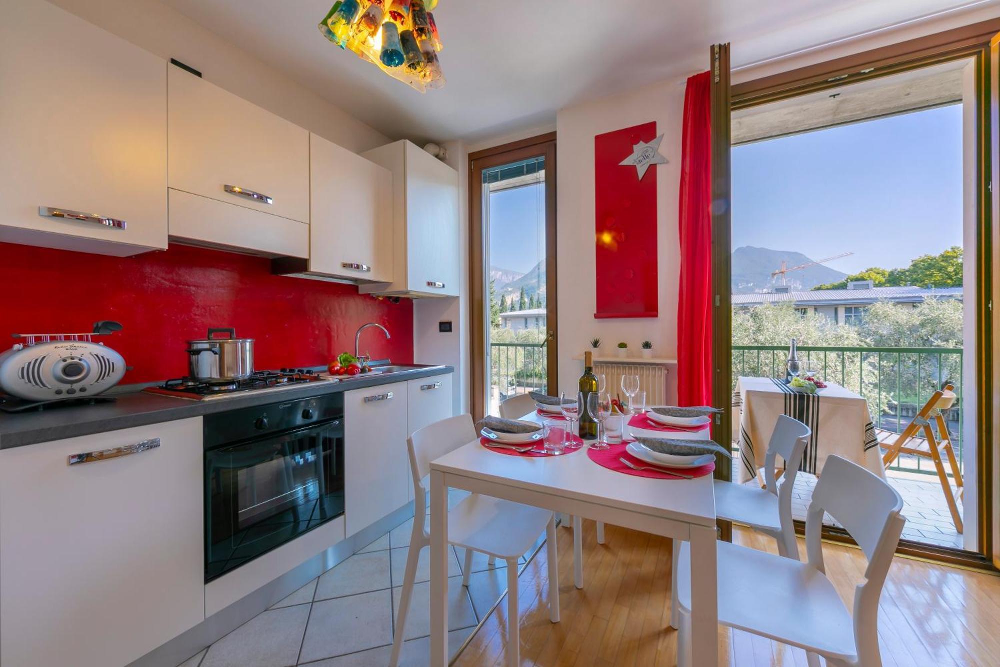 Claz House - Happy Rentals Riva del Garda Eksteriør bilde